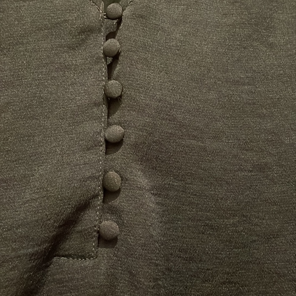 Emerald Green Express Blouse - Picture 3 of 4